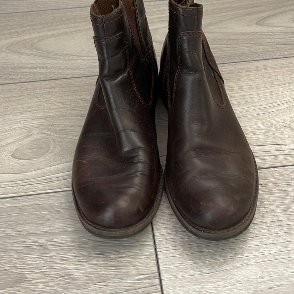 Timberland,leather,gently used.